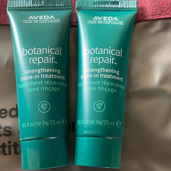 Aveda Cosmetic Bag with 5 Botanical Repair products (Travel Size) - Picture 2 of 7